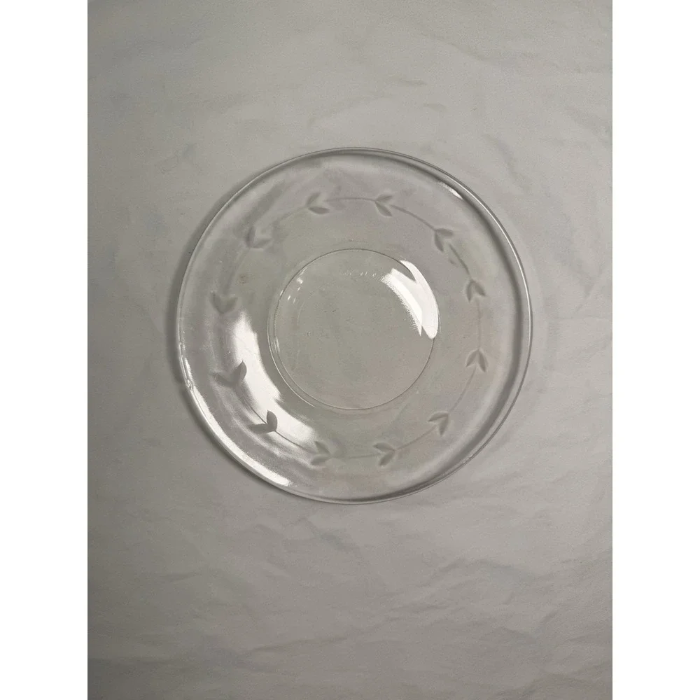 Set‎ of 7 Clear Glass Dessert Plates Etched Leaf Pattern Vintage Style